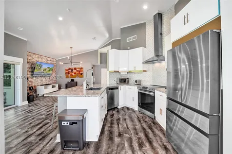 507 Bridgeton Road Weston FL 33326