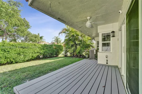 507 Bridgeton Road Weston FL 33326