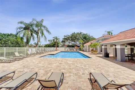507 Bridgeton Road Weston FL 33326
