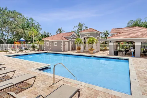 507 Bridgeton Road Weston FL 33326