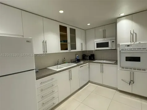 3901 S Ocean Drive Hollywood FL 33019