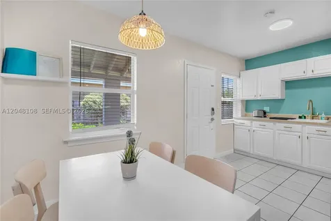 261 SW 15th Street Dania Beach FL 33004