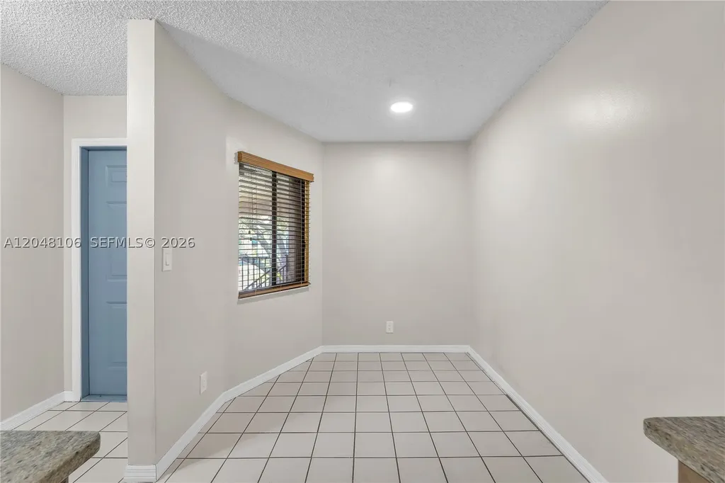9565 NW 2nd Place Coral Springs FL 33071