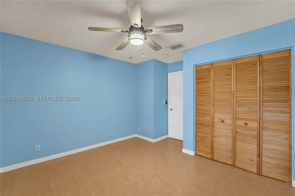9565 NW 2nd Place Coral Springs FL 33071