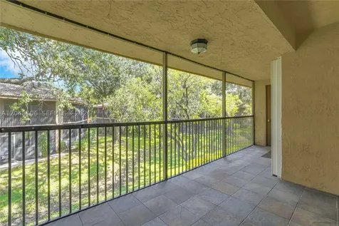 9565 NW 2nd Place Coral Springs FL 33071