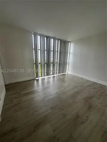 16919 N Bay Road Sunny Isles Beach FL 33160