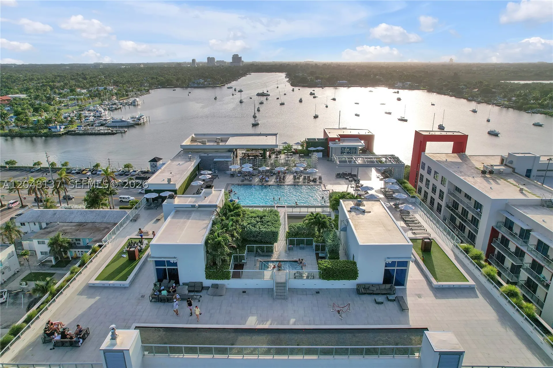 777 N Ocean Drive Hollywood FL 33019