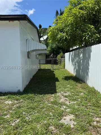 1281 NE 209th Terrace Miami FL 33179