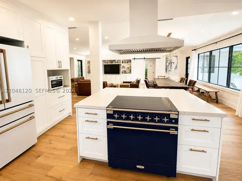 4455 N Bay Road Miami Beach FL 33140