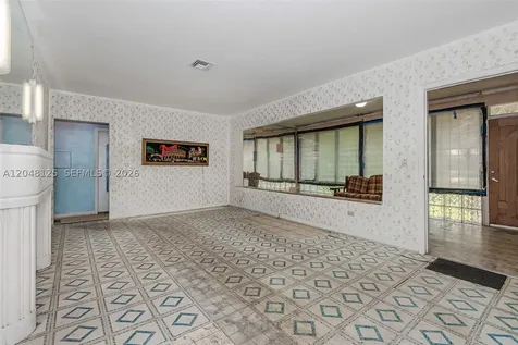 245 NE 48th Street Miami FL 33137