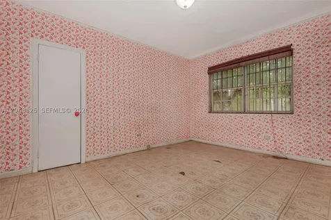 245 NE 48th Street Miami FL 33137