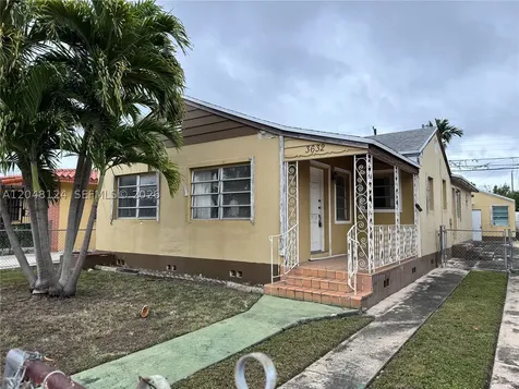 3632 SW 25th Street Miami FL 33133