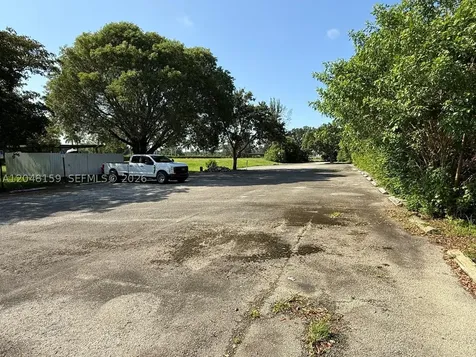 18500 Griffin Road Southwest Ranches FL 33332