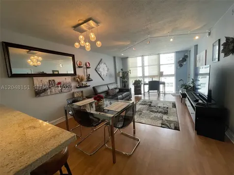 1228 West Avenue Miami Beach FL 33139