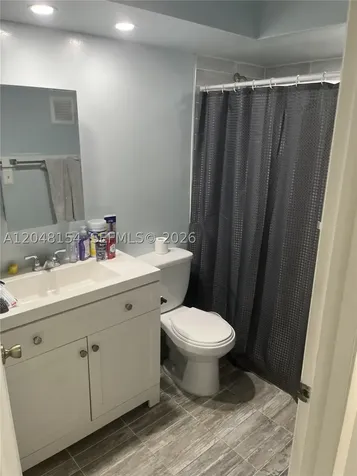 819 NE 199th Street Miami FL 33179
