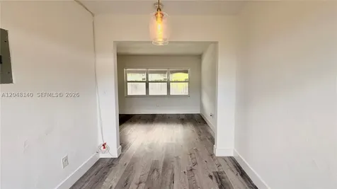 115 NW 118th Street Miami FL 33168
