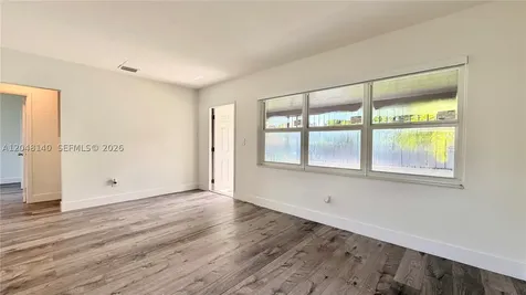 115 NW 118th Street Miami FL 33168
