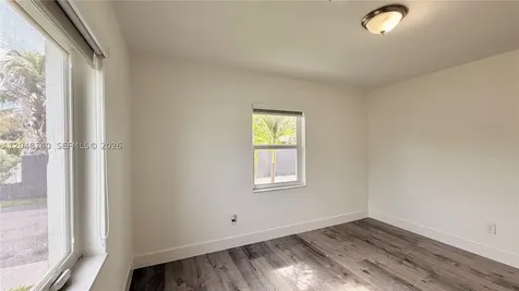 115 NW 118th Street Miami FL 33168