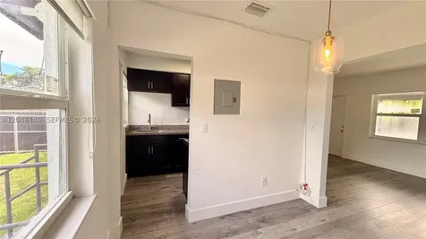 115 NW 118th Street Miami FL 33168