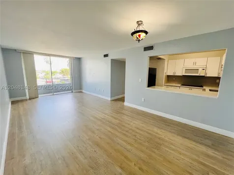 8231 NW 8th Street Miami FL 33126