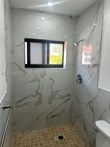 13987 NE 2nd Avenue Miami FL 33161