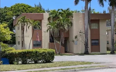 13987 NE 2nd Avenue Miami FL 33161