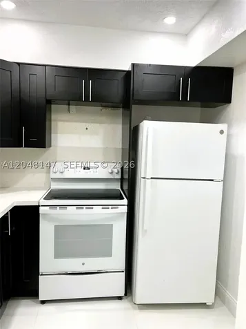 13987 NE 2nd Avenue Miami FL 33161