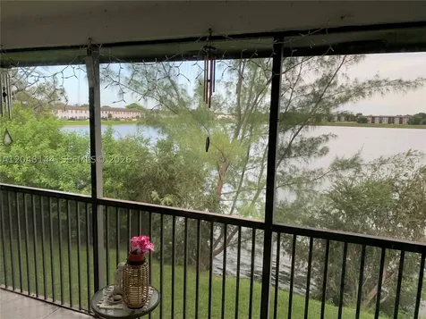 468 NE 206th Lane Miami FL 33179