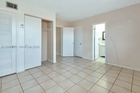 1280 W 54th Street Hialeah FL 33012