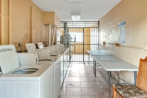 1280 W 54th Street Hialeah FL 33012