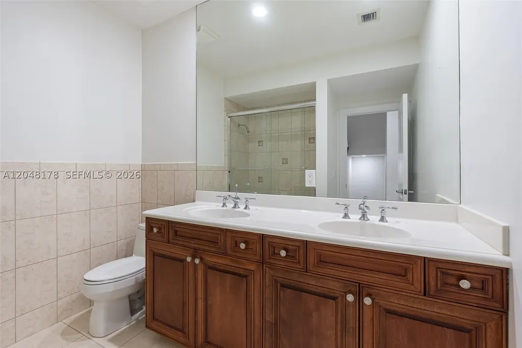 1772 NE 9th Street Fort Lauderdale FL 33304