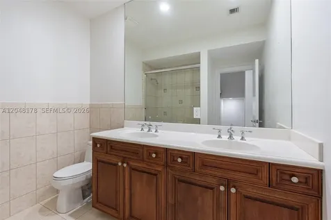 1772 NE 9th Street Fort Lauderdale FL 33304