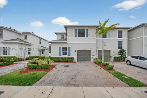826 SE 17th Street Homestead FL 33034