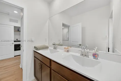 826 SE 17th Street Homestead FL 33034