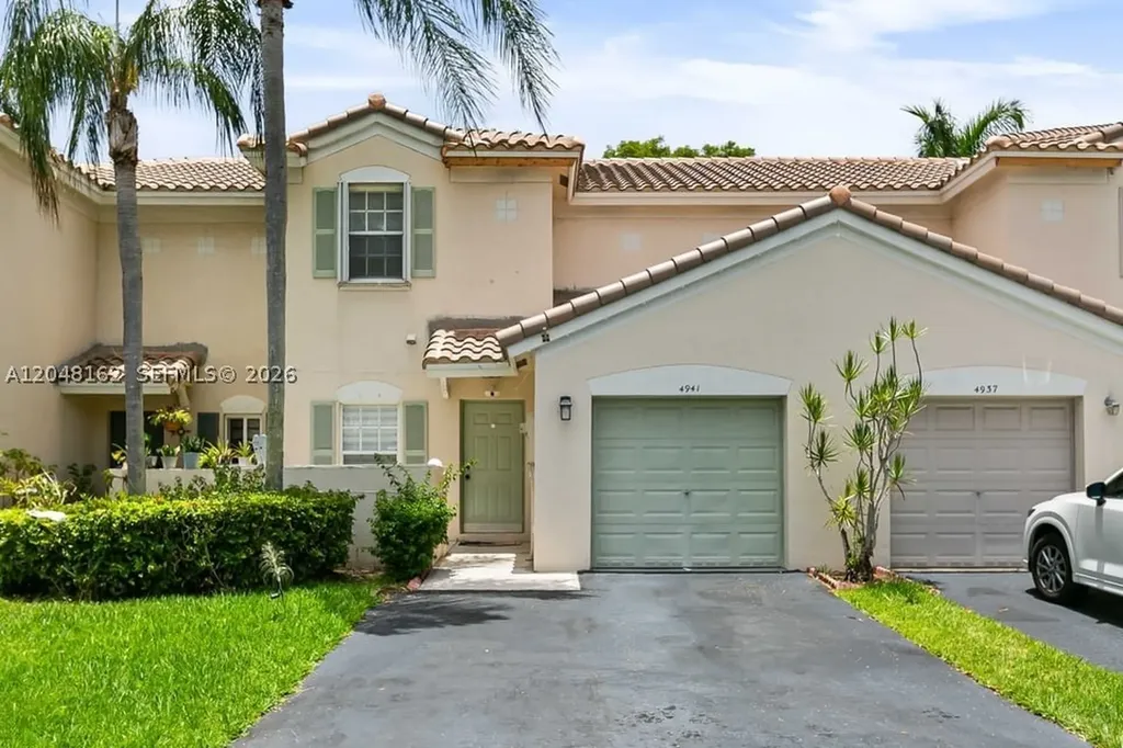4941 SW 32nd Terrace Dania Beach FL 33312
