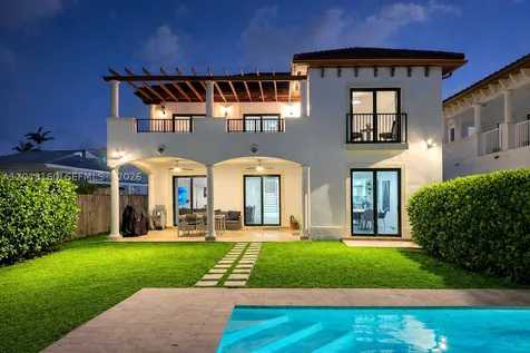 471 SW 30th Road Miami FL 33129