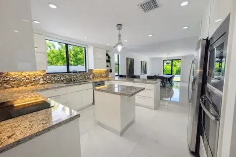 471 SW 30th Road Miami FL 33129