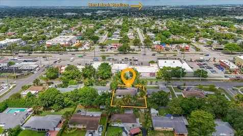 19531 NW 1st Place Miami Gardens FL 33169