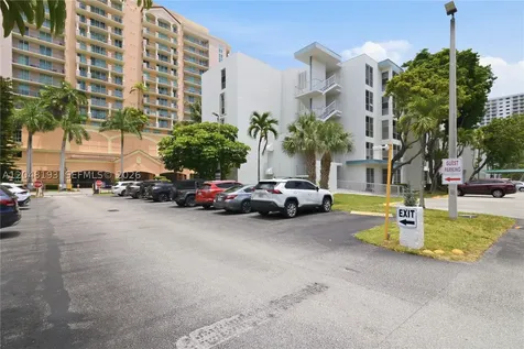 Sunny Isles Beach FL 33160