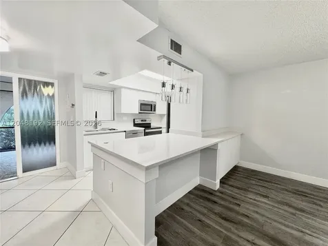 8600 NW 34th Place Sunrise FL 33351