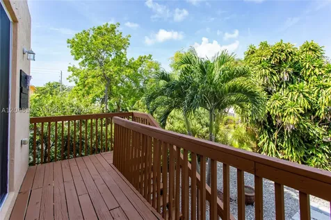 2782 SW 33rd Avenue Miami FL 33133