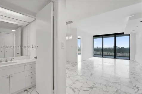 19707 Turnberry Way Aventura FL 33180