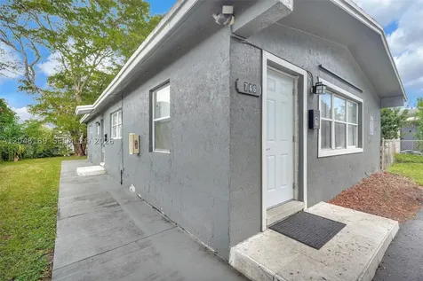 746 SW 4th Street Dania Beach FL 33004