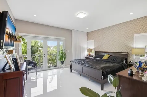 2931 SW 38th Court Miami FL 33134
