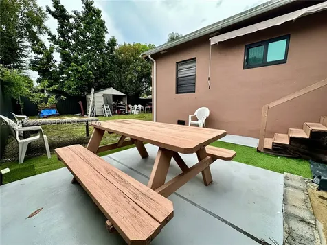 1309 NW 55th Terrace Miami FL 33142