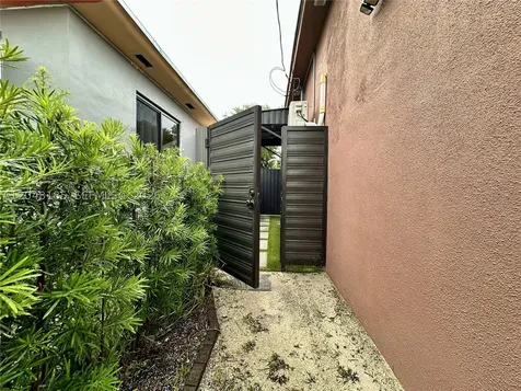 1309 NW 55th Terrace Miami FL 33142