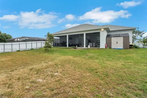 2394 45th Avenue NE Naples FL 34120