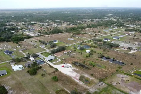 2394 45th Avenue NE Naples FL 34120