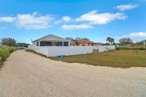 2394 45th Avenue NE Naples FL 34120