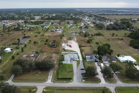 2394 45th Avenue NE Naples FL 34120
